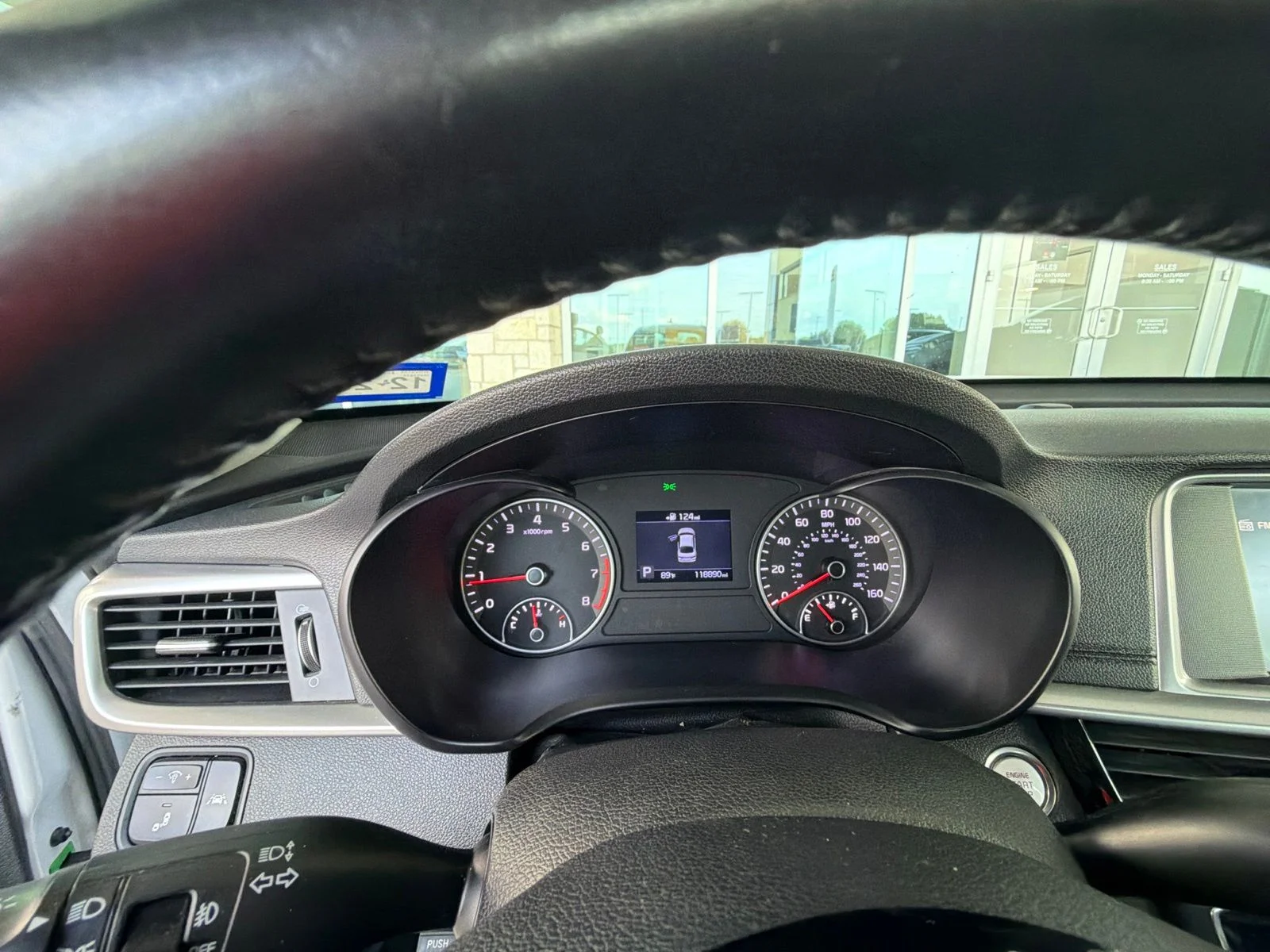 Used 2019 White Kia S image 7