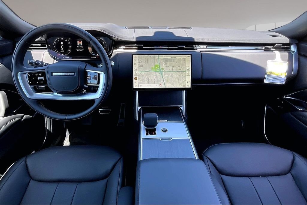 New 2026  Land Rover SE image 5