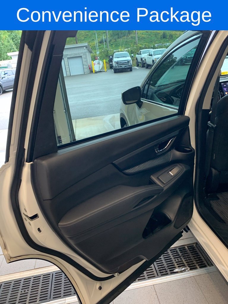 2023 Subaru Ascent Premium - Photo 7