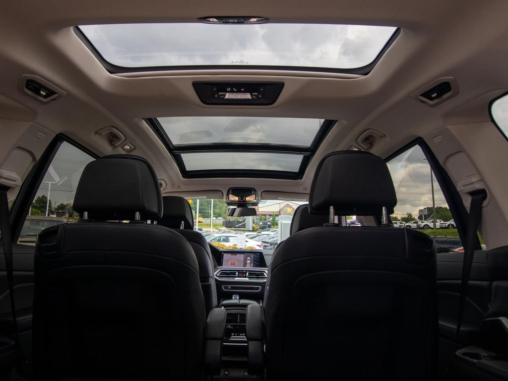 2021 BMW X7 40i - Photo 22