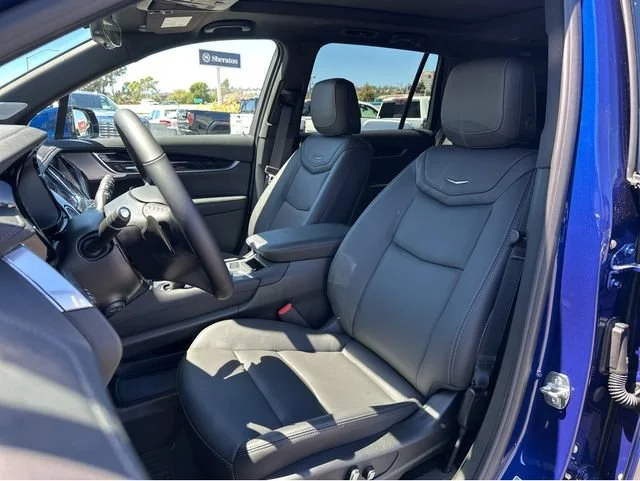 New 2025 Opulent Blue Metallic Cadillac Premium Luxury image 23