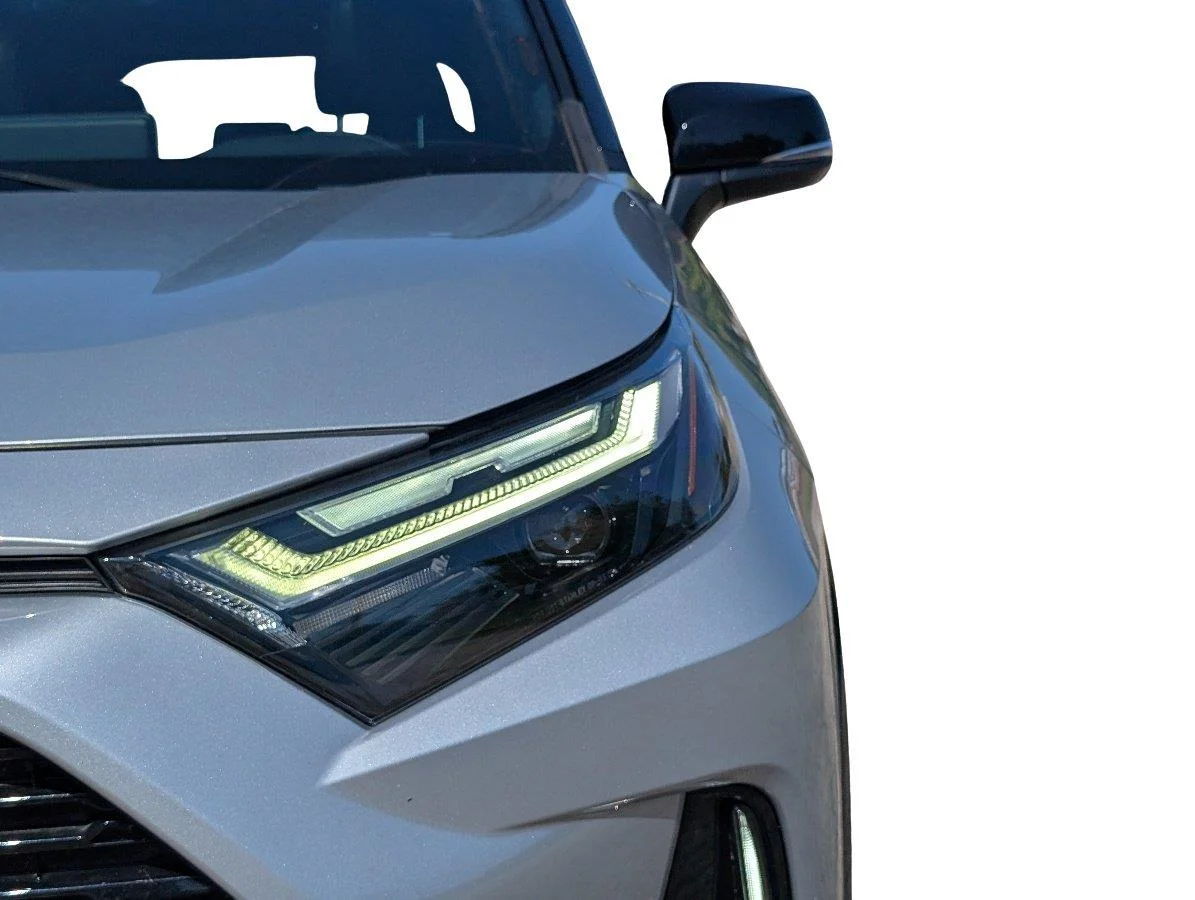 Used 2023 Silver Sky Metallic w/Midnight Black Metallic Roof Toyota XSE image 12