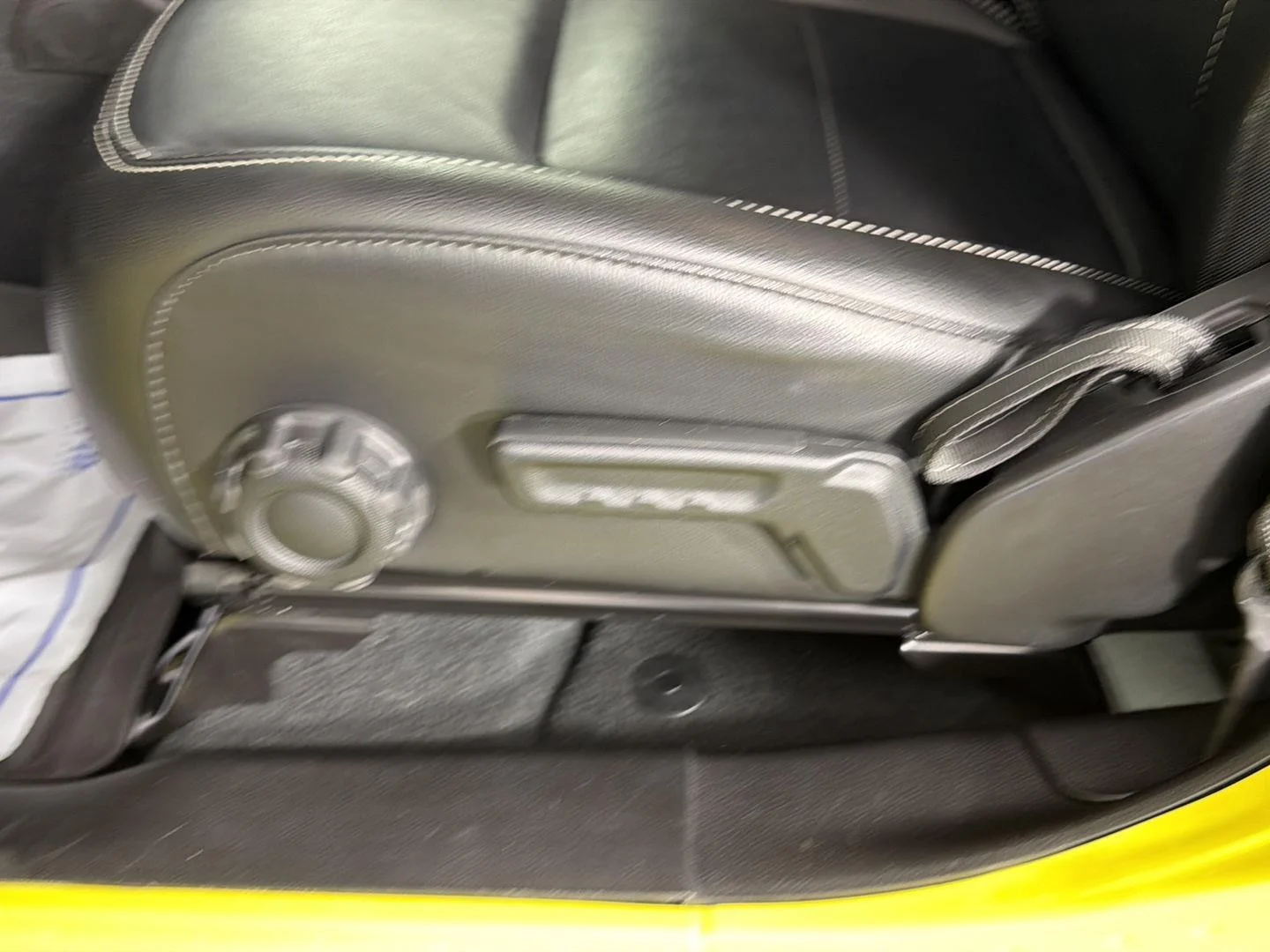 Used 2022 High Velocity Clearcoat Jeep Unlimited Sahara image 26