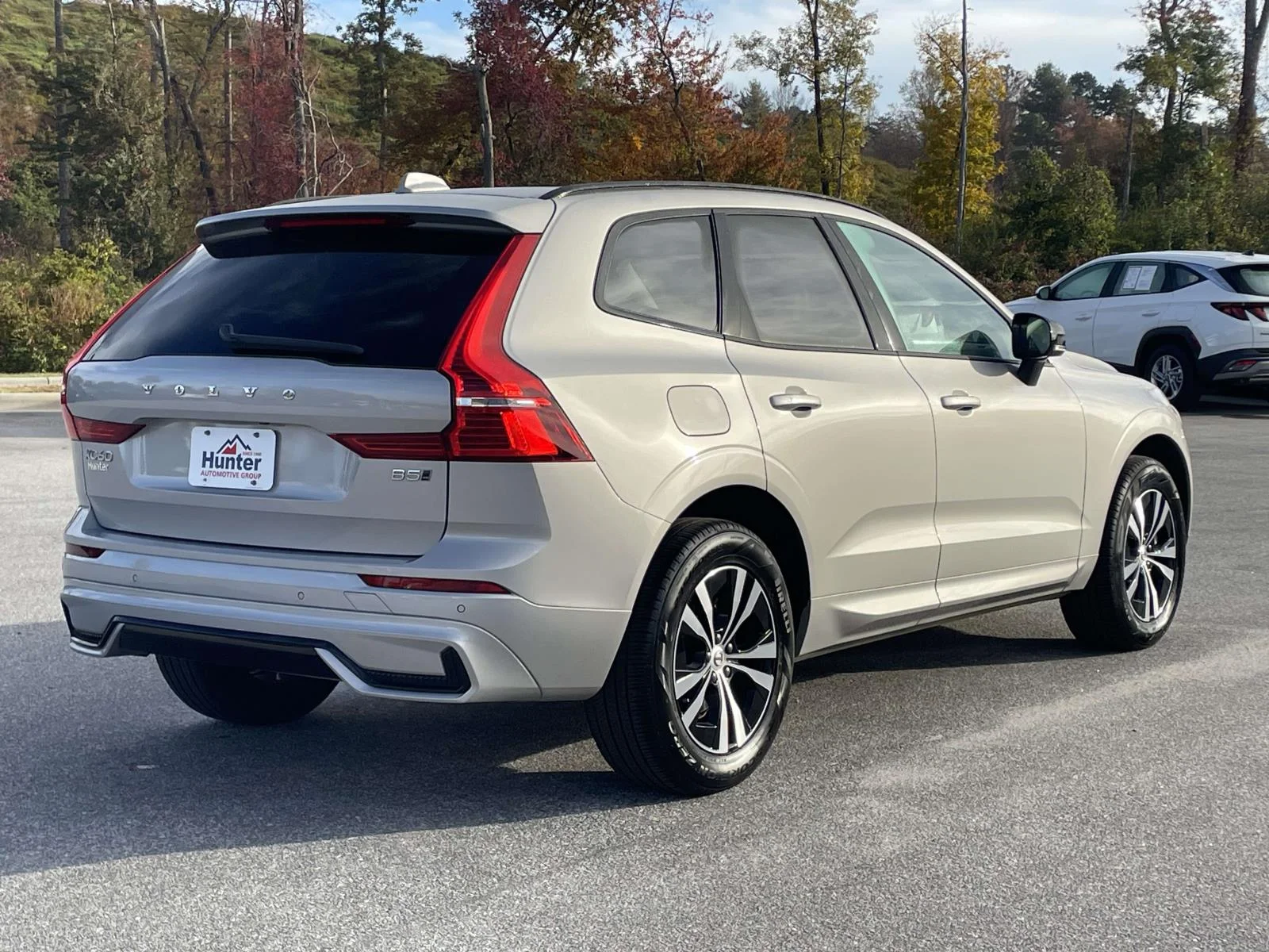 Used 2025 Silver Dawn Metallic Volvo Core image 29