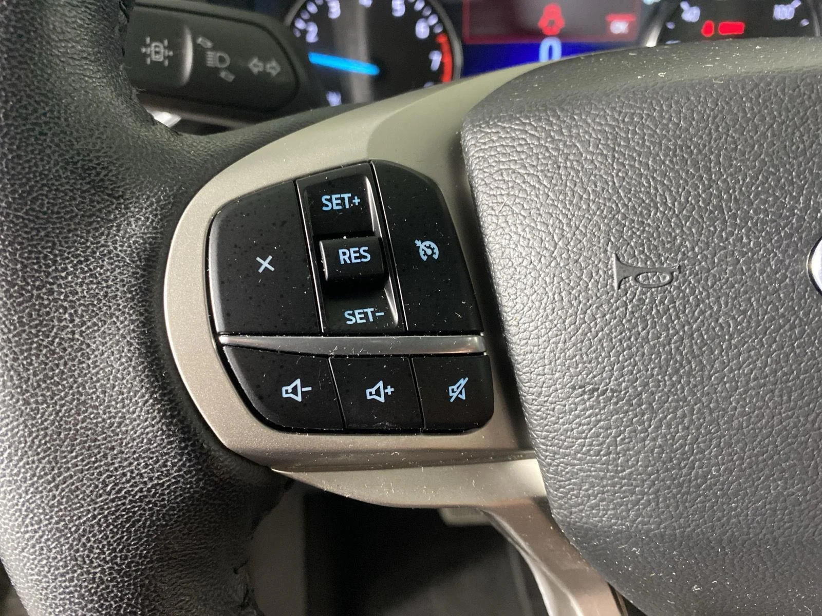 Used 2023 Carbonized Gray Ford XLT image 18