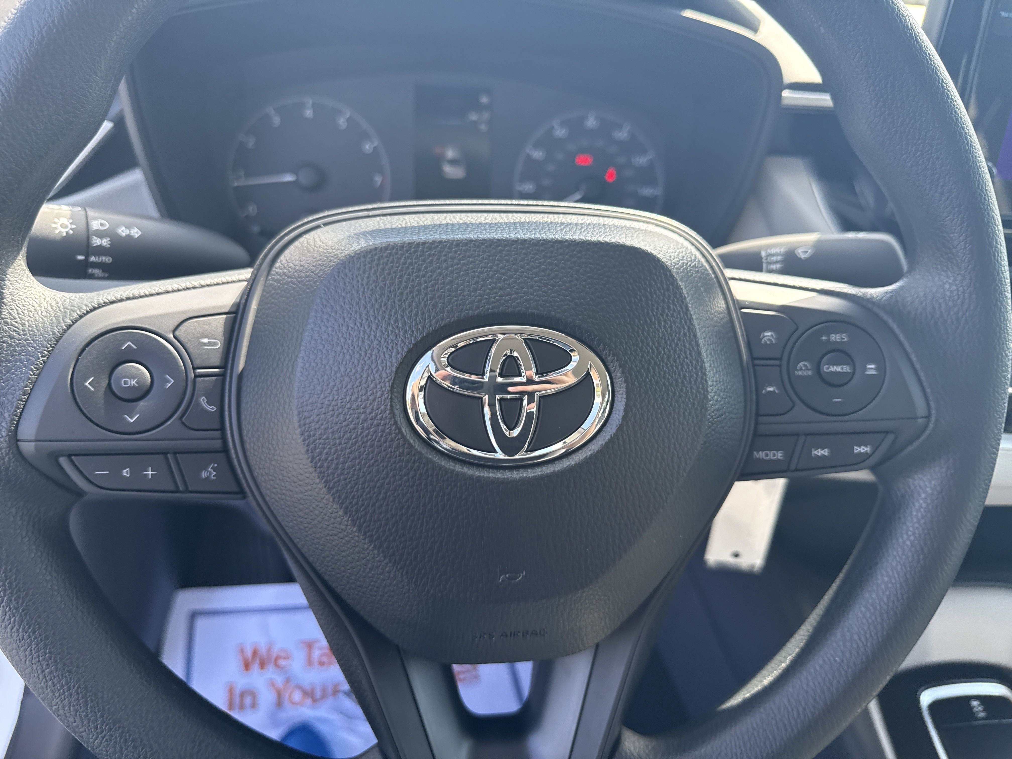 Used 2025  Toyota  image 17