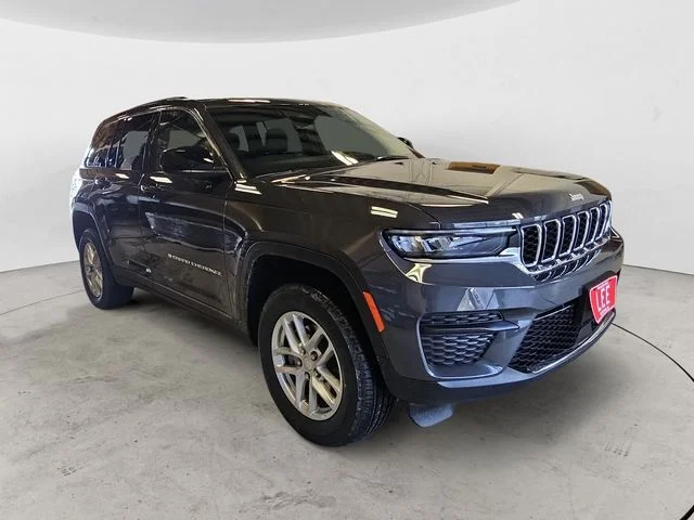 New 2026 Gray Jeep Laredo image 8