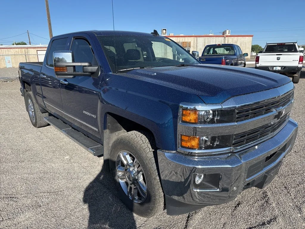 2016 Chevrolet Silverado HD LTZ 4WD Crew Cab Standard Box's photo