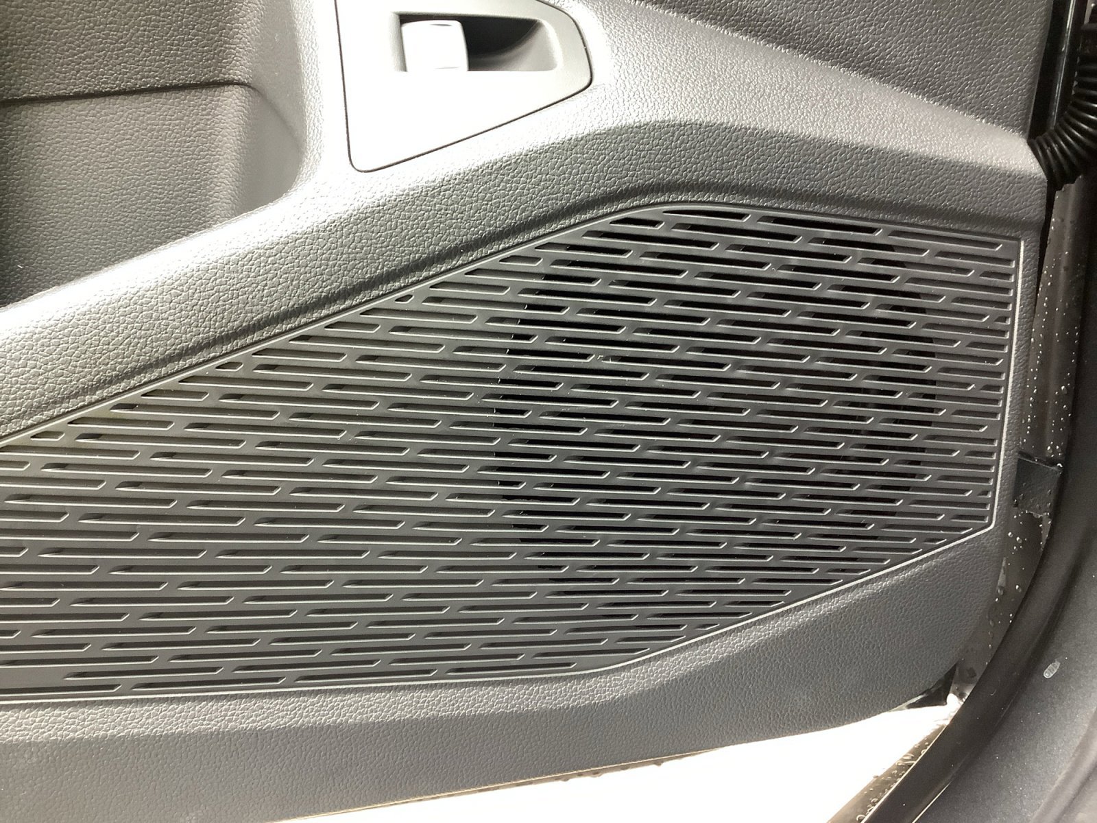 New 2026 Deep Black Pearl Volkswagen SE image 25