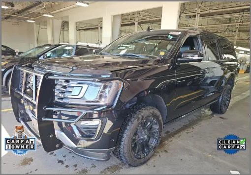 Used 2019  Ford Limited image 1