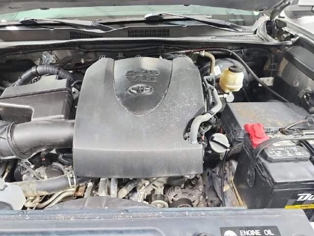 Used 2017 Silver Toyota SR5 image 18