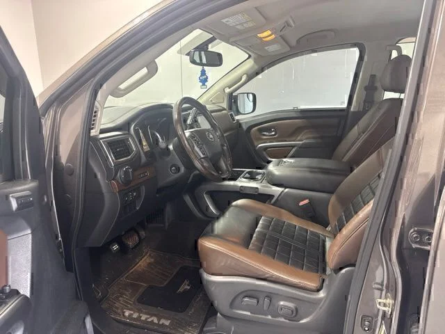 Used 2018 Brown Nissan Platinum Reserve image 12