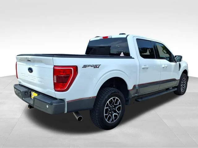 Used 2022 White Ford XLT image 11