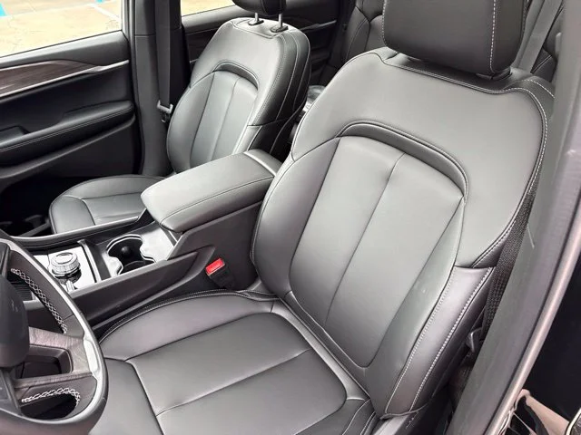 New 2027 Black Jeep Limited image 16
