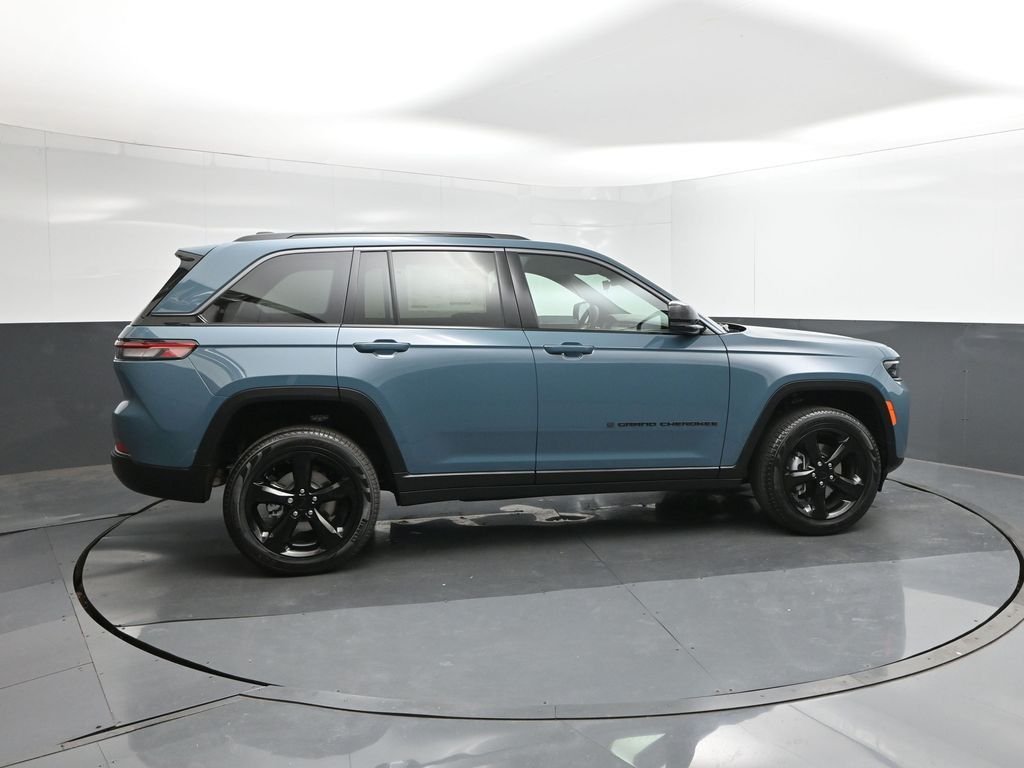 New 2026 Steel Blue Exterior Paint Jeep Limited image 11