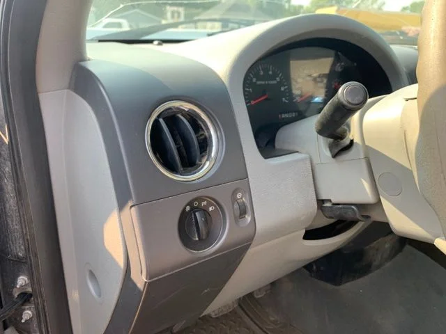 Used 2007 Gray Ford  image 7