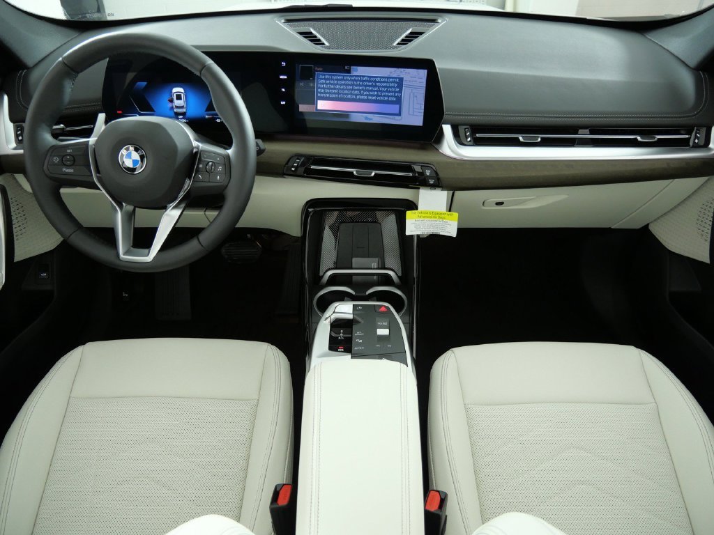 New 2027 Alpine White BMW xDrive28i image 5