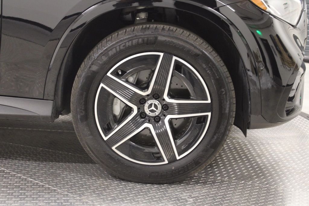 Used 2026 Black Mercedes-Benz GLC 300 image 14