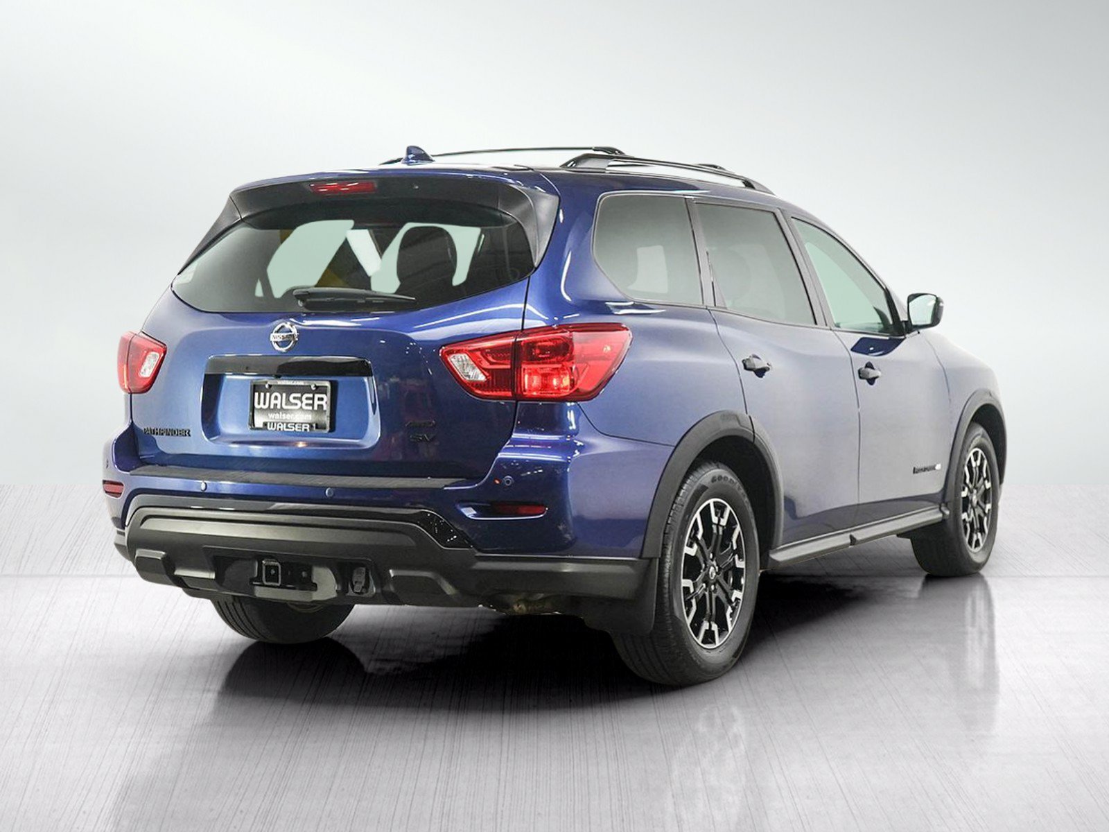 Used 2020 Caspian Blue Metallic Nissan 4x4 SV image 6