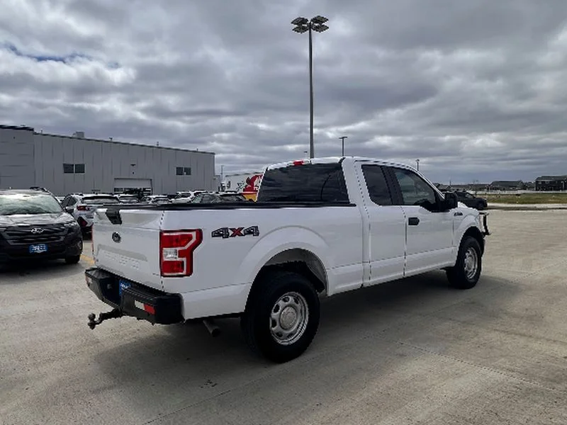 Used 2019 OXFORD WHITE Ford XL image 5