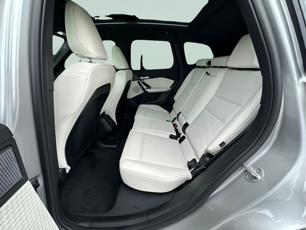 New 2026 Space Silver Metallic BMW xDrive28i image 22