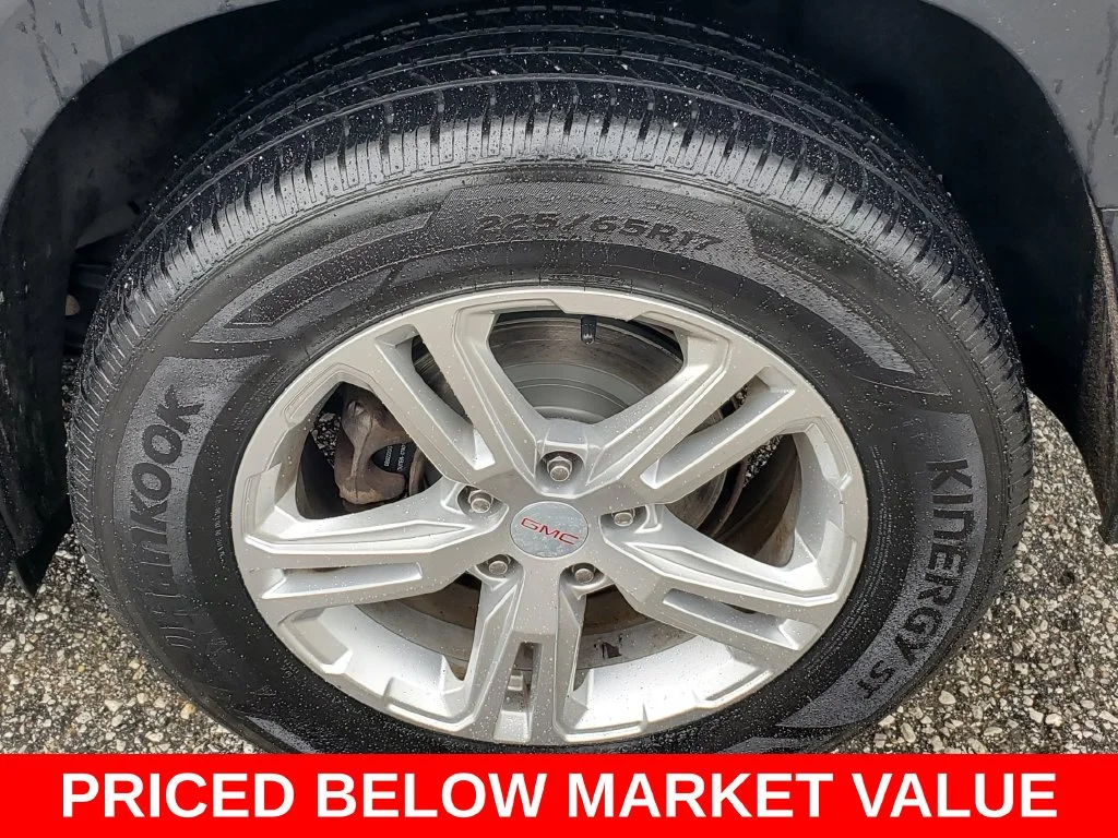 Used 2020 Gray GMC SLE image 32