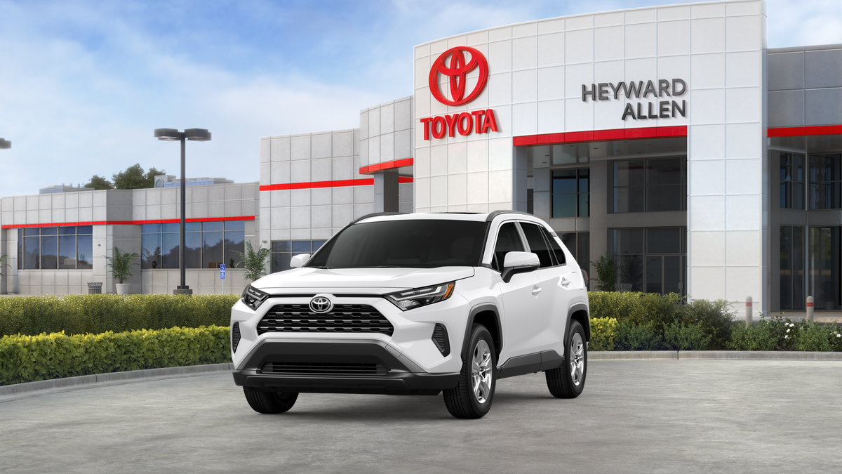 New 2025 Ice Cap Toyota XLE image 23