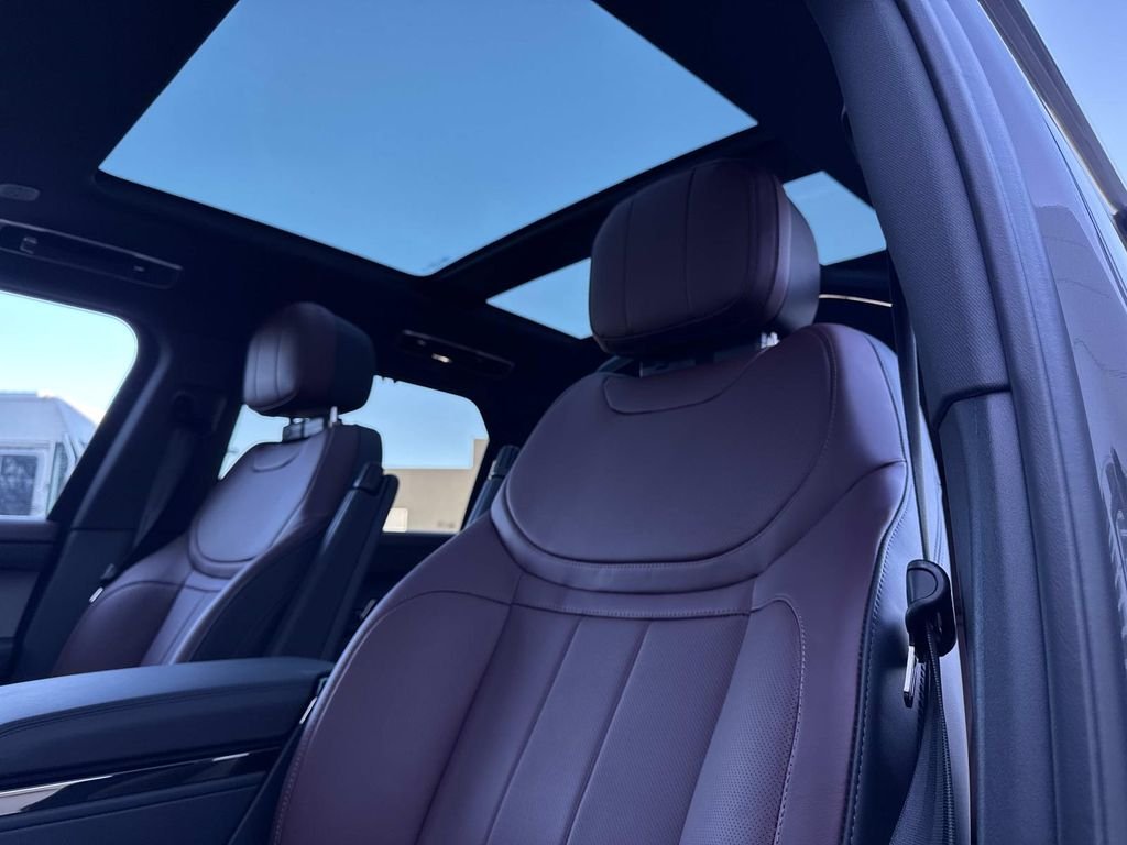 New 2026 Carpathian Grey Land Rover Dynamic SE image 21