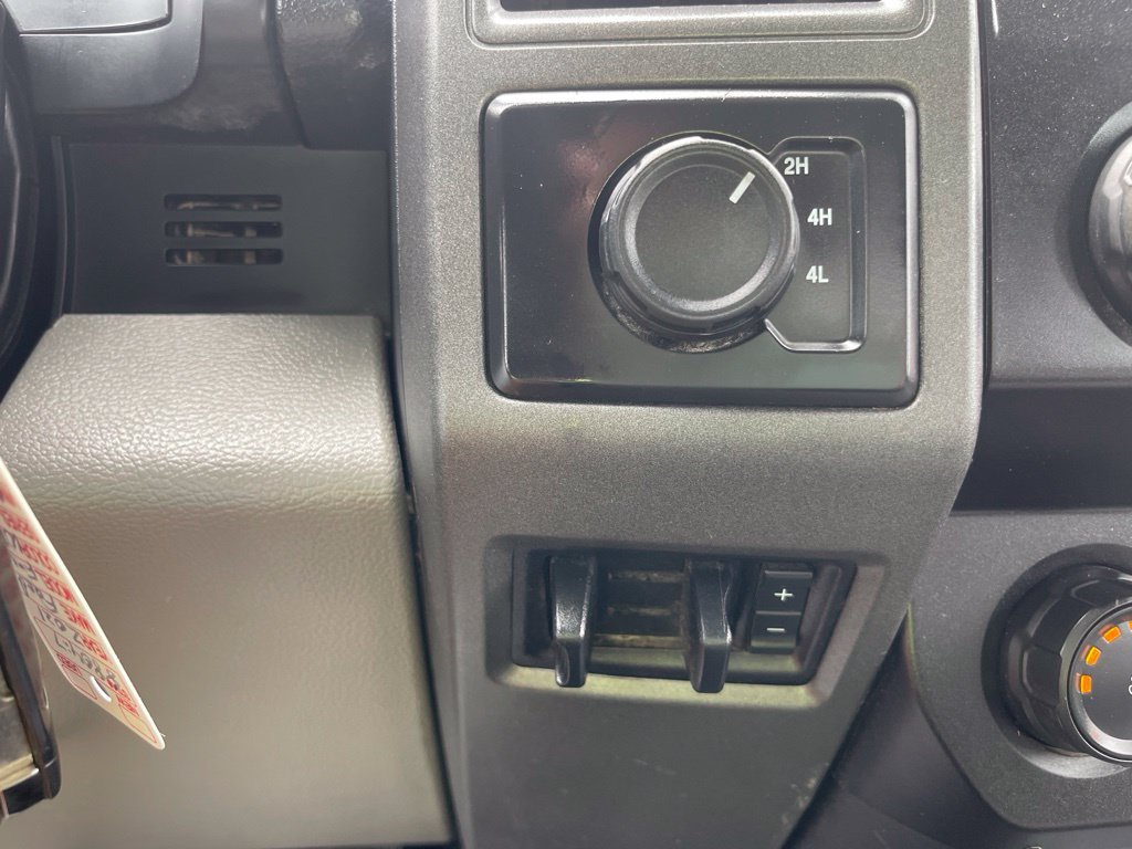 Used 2021 White Ford XL image 32