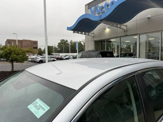 Used 2014 Alabaster Silver Metallic Honda LX image 13