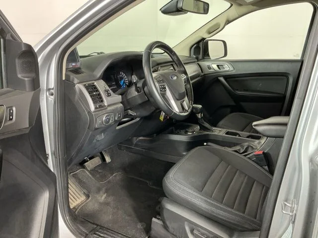 Used 2020 Silver Ford XLT image 9