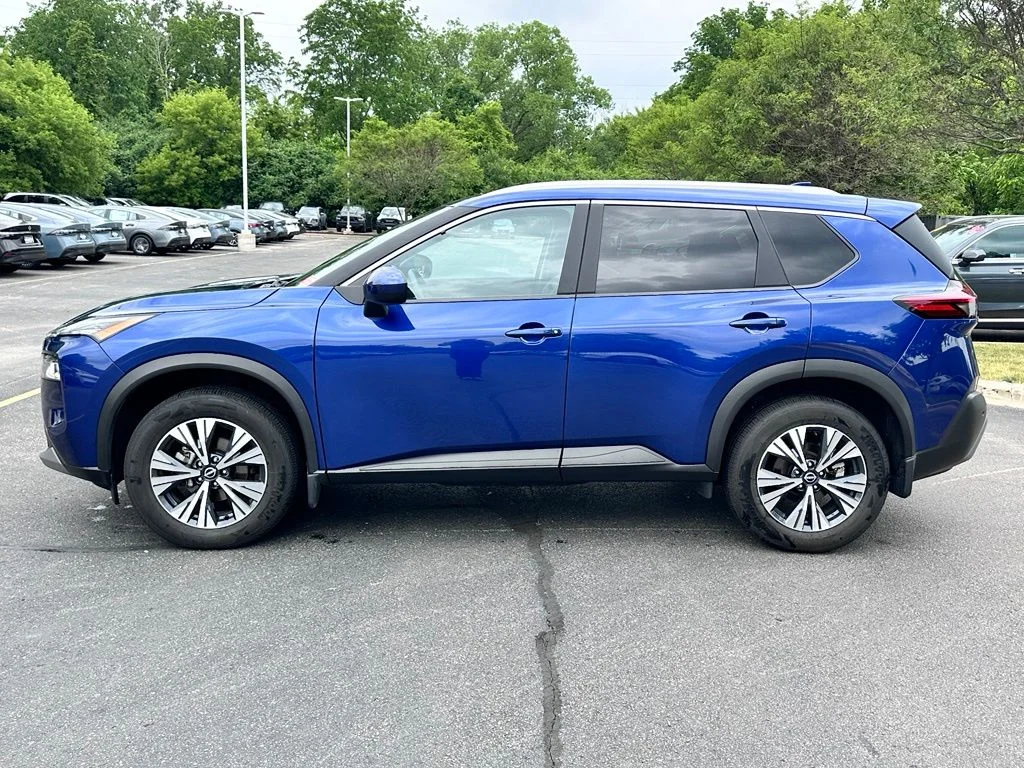 Used 2023 Caspian Blue Metallic Nissan SV image 8