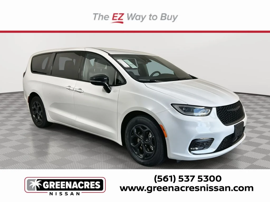 Used 2024 White Chrysler Select S Appearance image 1