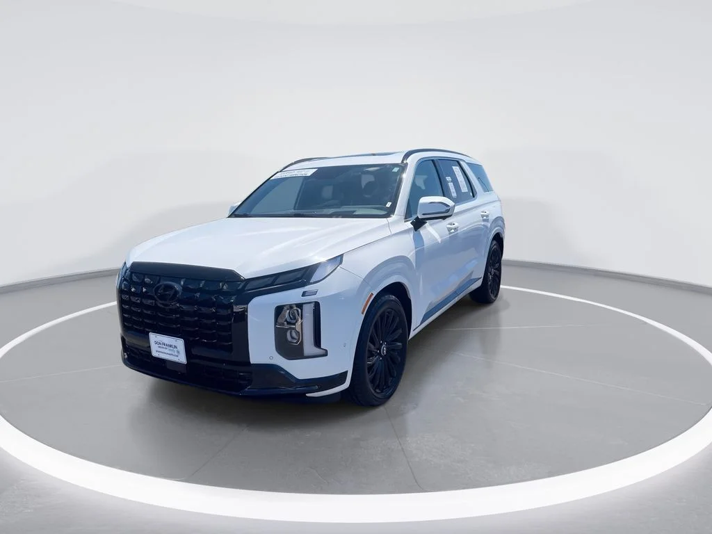 Used 2024 White Hyundai Calligraphy Night Edition image 4