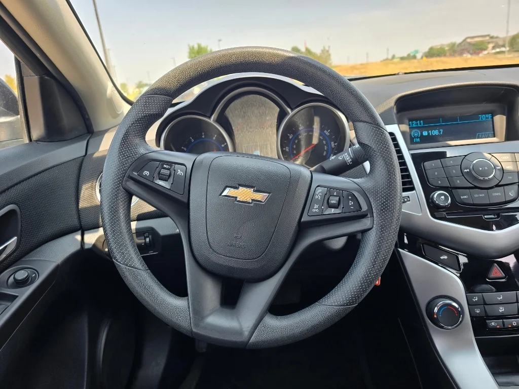 Used 2016 Black Granite Metallic Chevrolet LT image 28