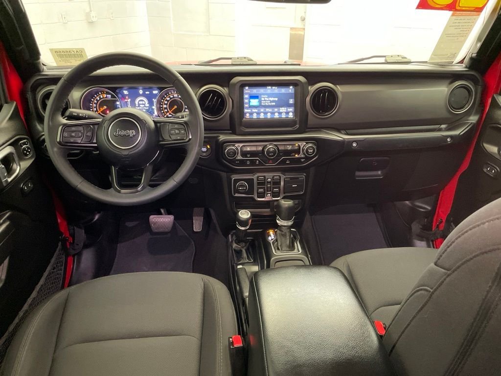 Photo 12