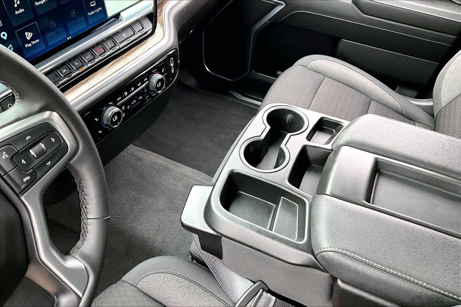 Used 2025 Black Chevrolet LT image 17
