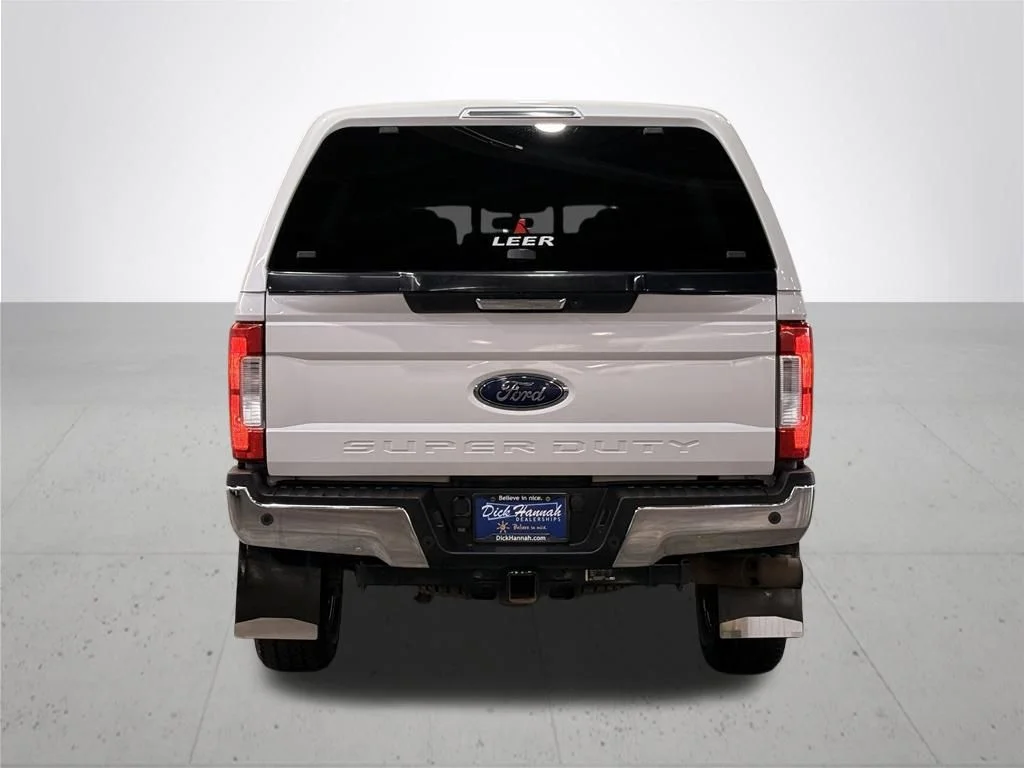 Used 2019 White Ford Lariat image 11