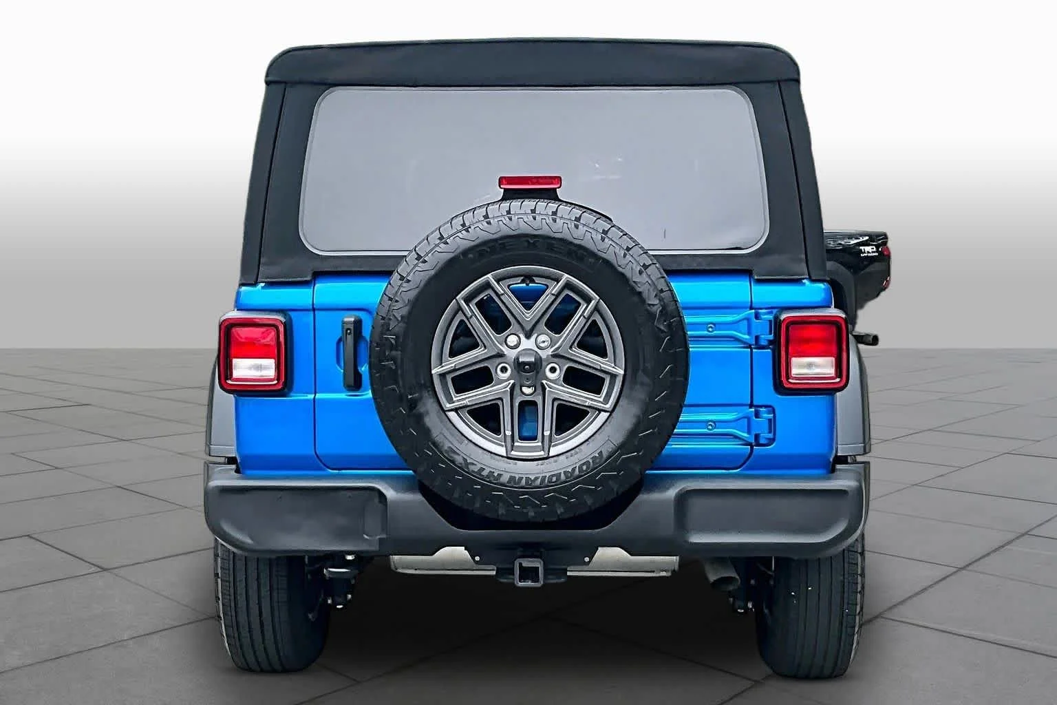 Used 2024 Hydro Blue Pearlcoat Jeep Sport S image 5