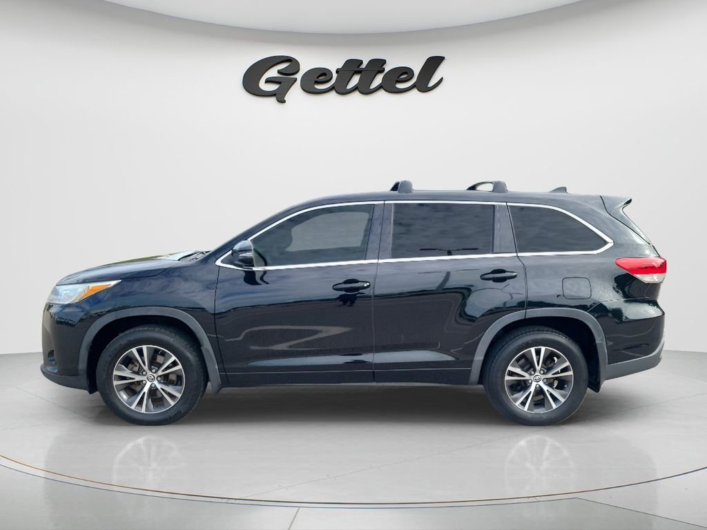 Used 2017 Black Toyota LE Plus image 8