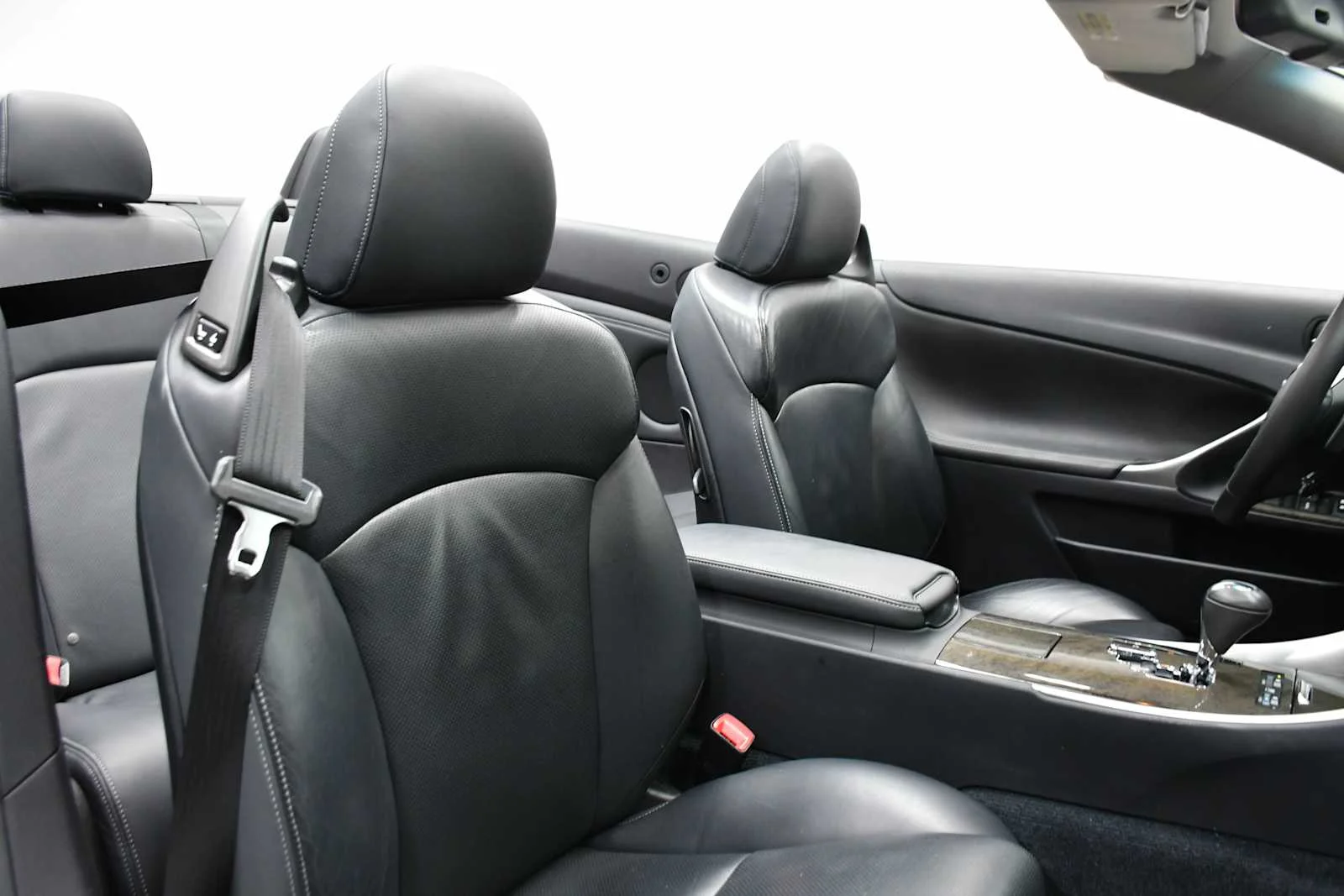 Used 2012 Obsidian Lexus  image 26