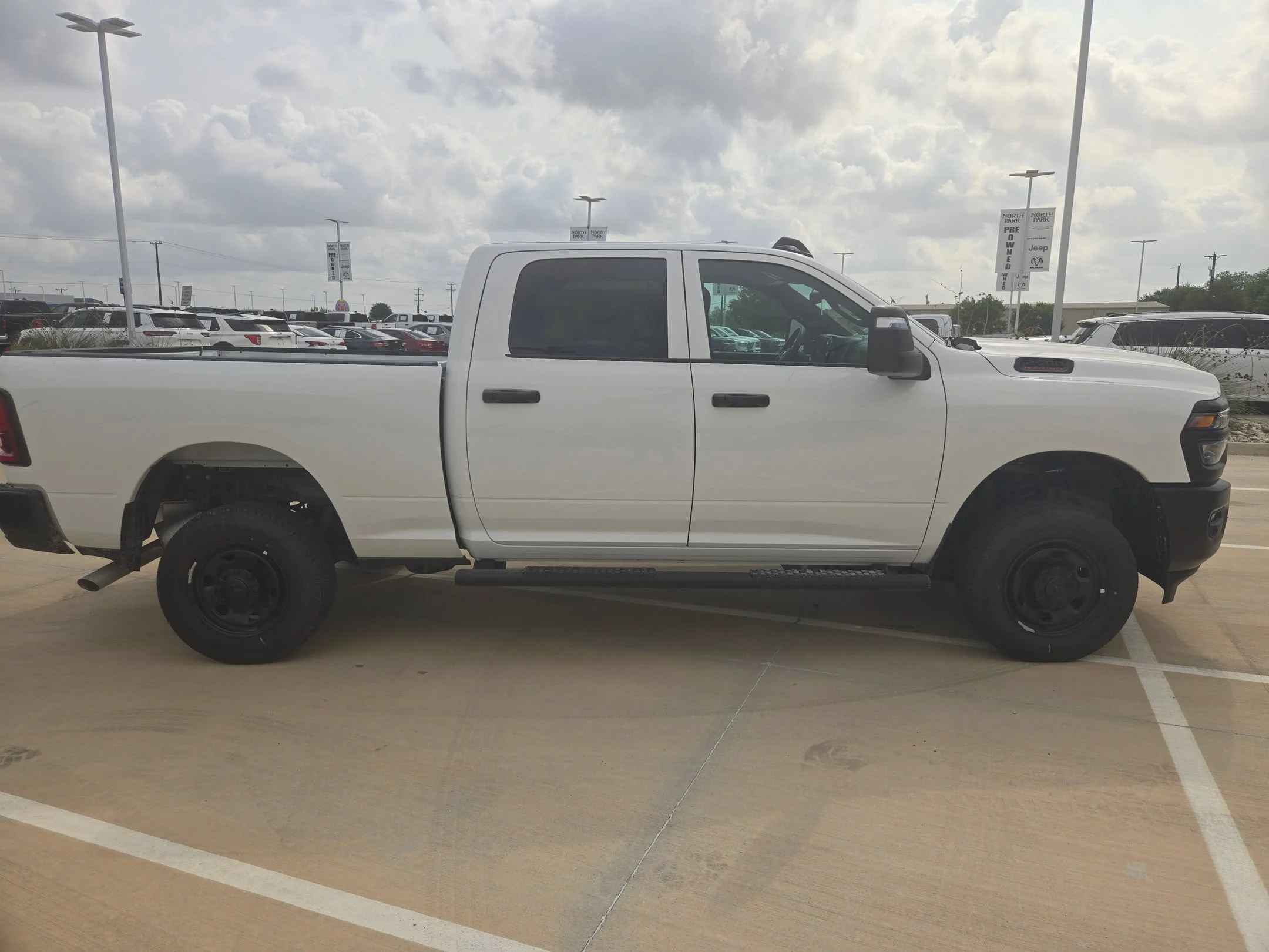 New 2026 Bright White Clearcoat RAM Tradesman image 2