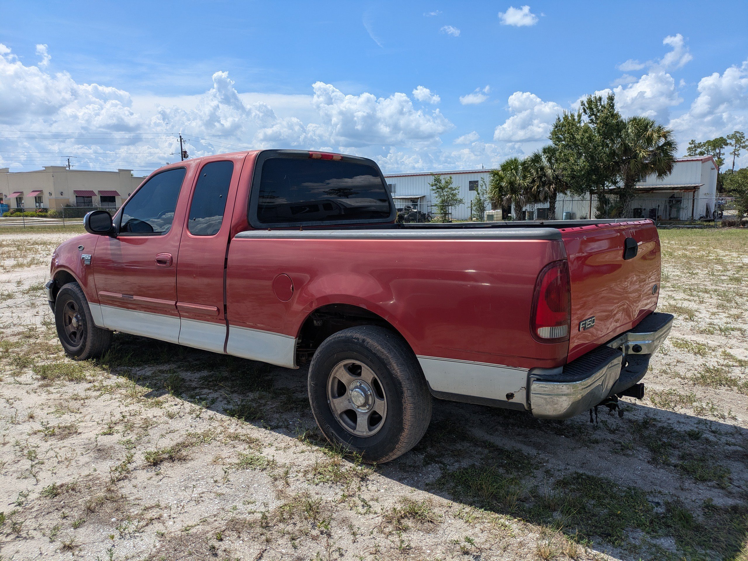 Used 2002  Ford  image 6