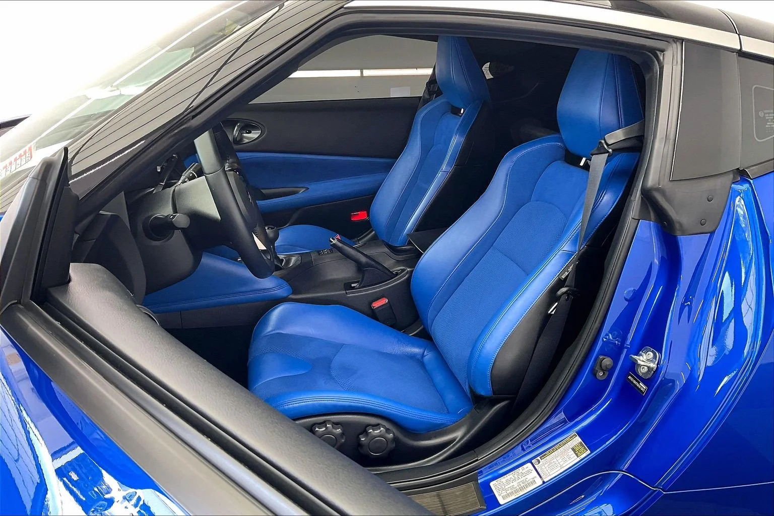 Used 2024 Seiran Blue Metallic/Super Black Nissan Performance image 17