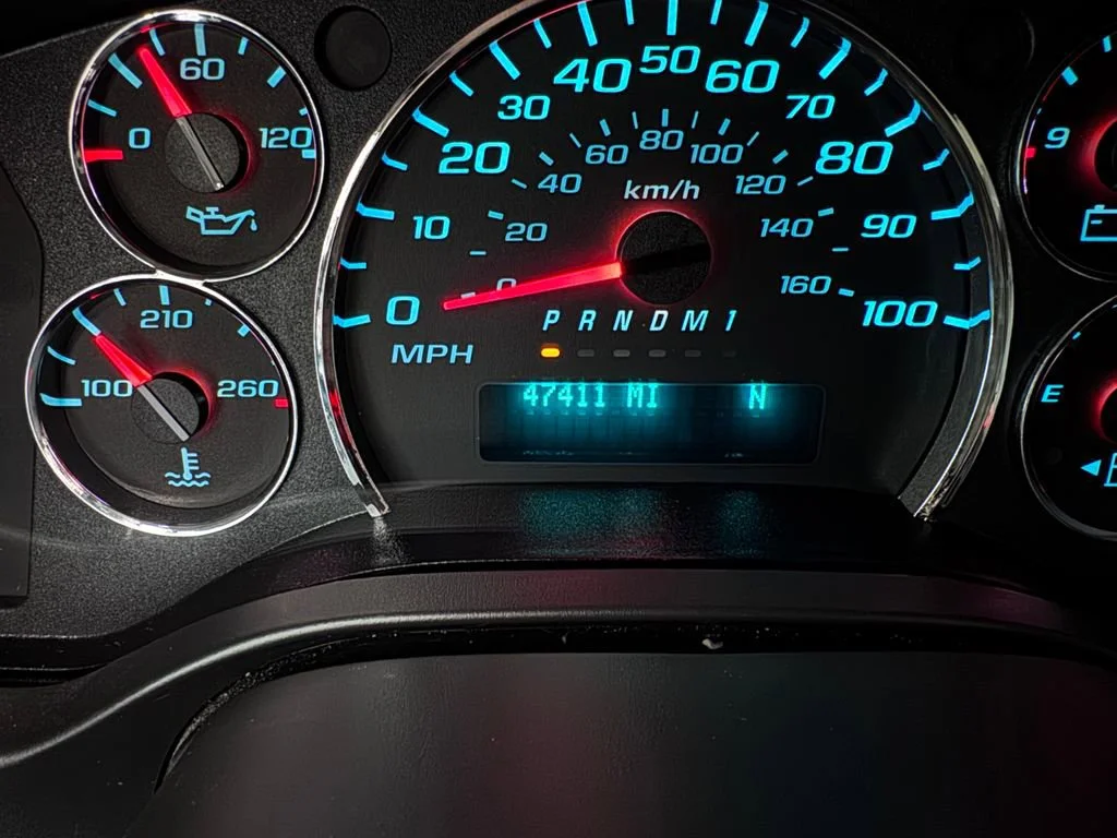 2025 Chevrolet Express Passenger LT - Photo 15