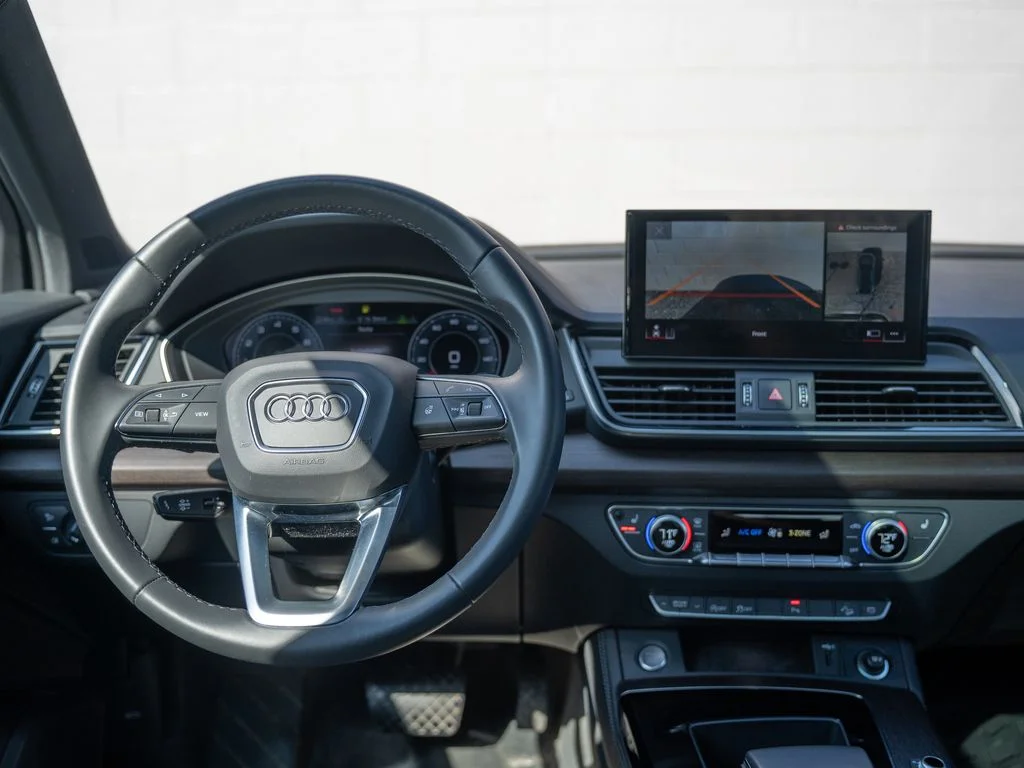 Used 2023 Silver Audi  image 22