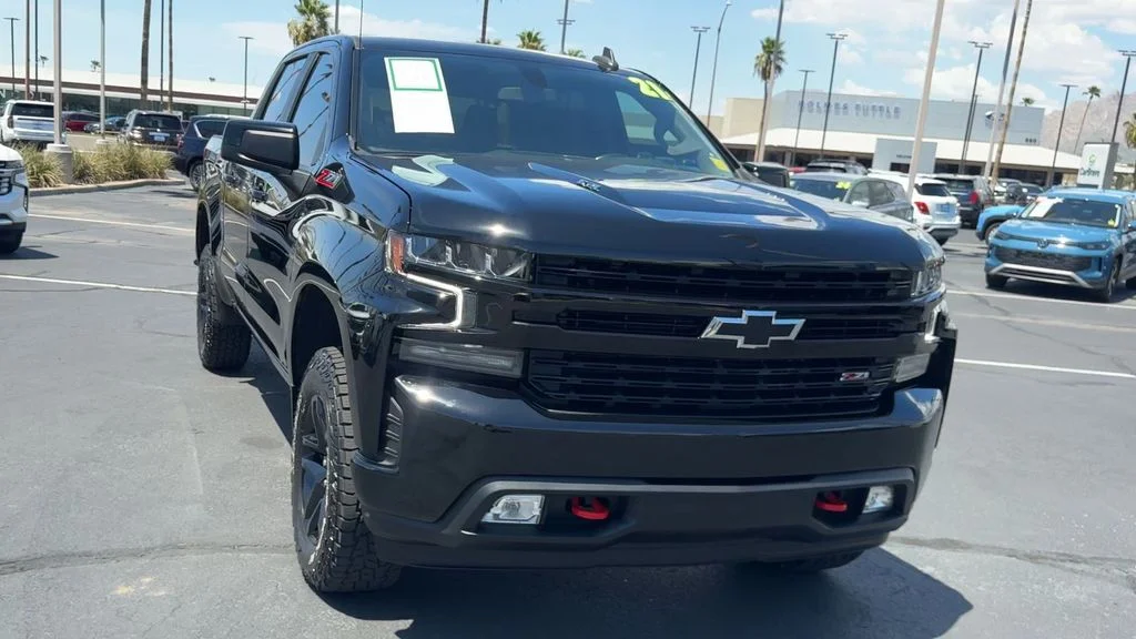 Used 2021 Black Chevrolet LT Trail Boss image 4