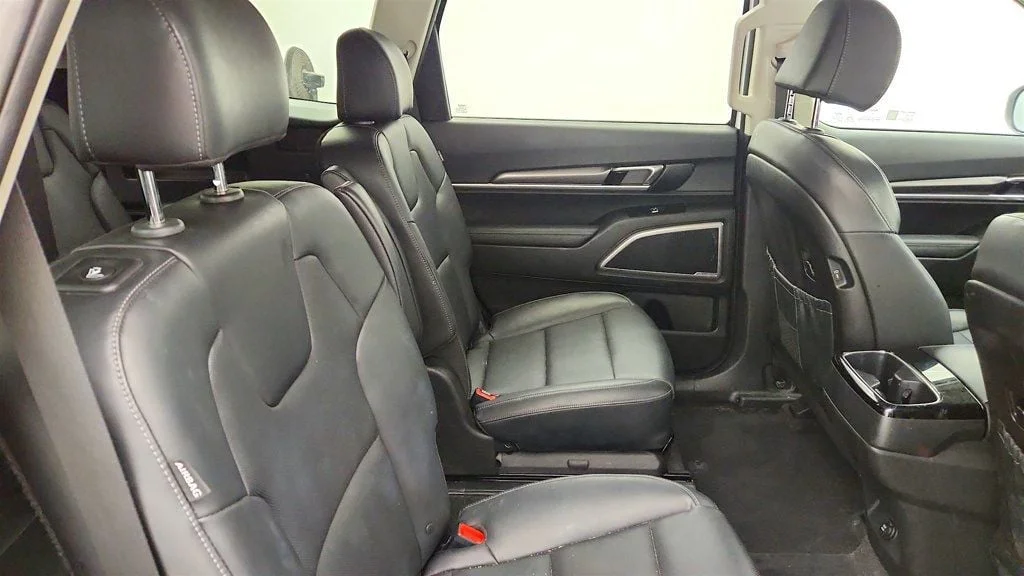 Used 2024 Glacial White Pearl Kia S AWD w/ Sunroof Package image 22