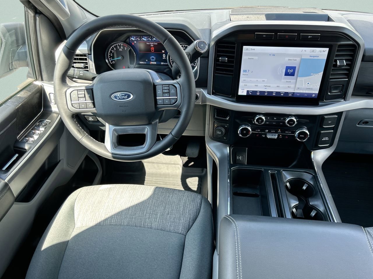 Used 2023 Avalanche Ford XLT image 18