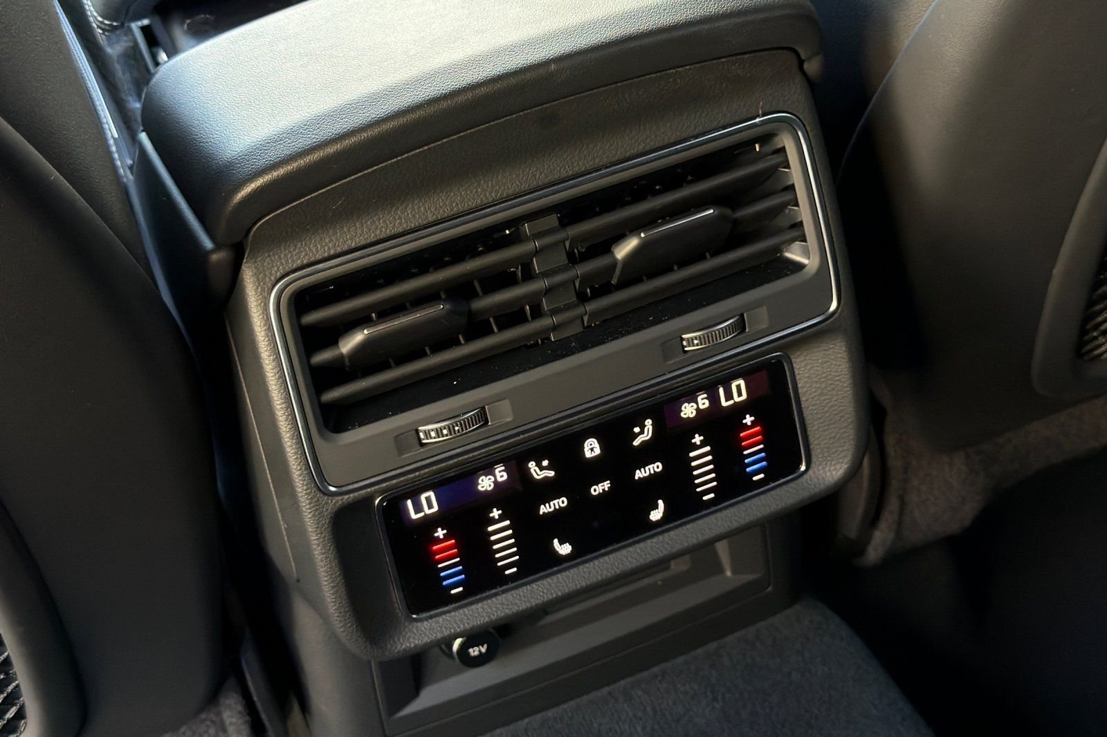 Used 2023 White Audi 55 Premium Plus image 31